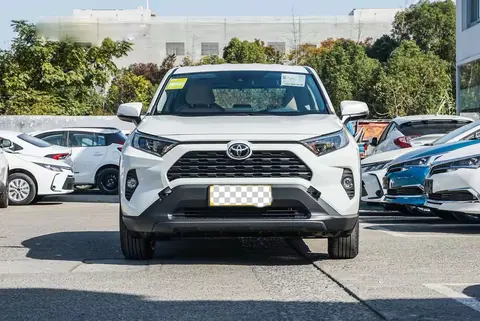 三年一手精品，6万公里白色丰田RAV4荣放，10万出头代步优选